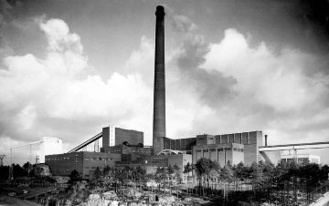 Vastavalmistunut Sunilan tehdas marraskuussa 1938.  