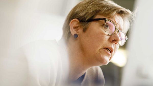 Ympäristöministeri Krista Mikkonen