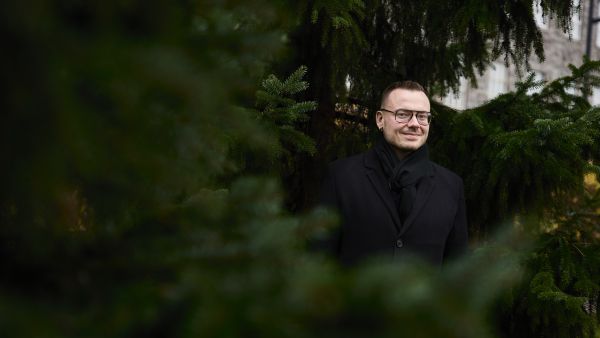 Sahateollisuus ry:n Tino Aalto pitää ensi kevään hallitusohjelmaa poliittisen vaikuttamisen ykköstavoitteena. (Kuvaaja: Seppo Samuli)
