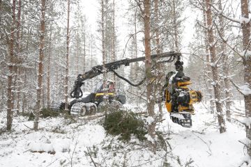 Metsäyhtiöt eivät omine tarkastuksineen ole samoilla linjoilla Suomen metsäkeskuksen korjuujälkiselvityksen kanssa. (Kuva: Sami Karppinen)