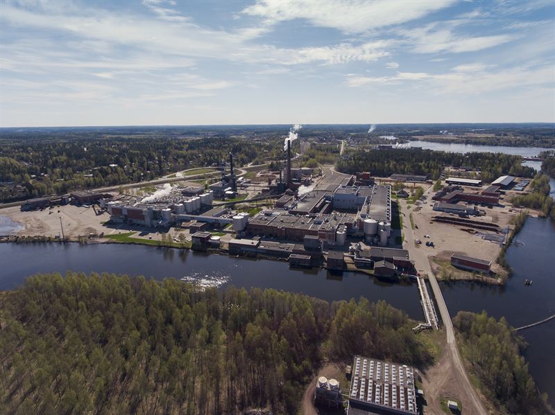 Jatkossa Stora Enson Anjalankosken tehtailla valmistetaan kirjapaperia vain yhdellä koneella. (Kuva: Stora Enso)
