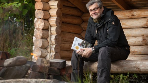 Hannu Räisänen on selvittänyt yli 50 erämyytin paikkansapitävyyden.  (Kuvaaja: Janne Ulvinen)