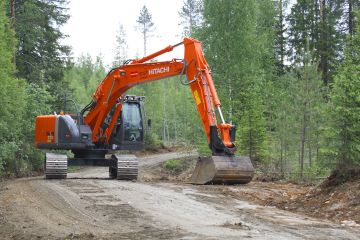 Metsäteiden kunnostamiseen varatuista kemeravaroista oli vuoden lopulla vielä lähes puolet käyttämättä. (Kuvaaja: Ismo Pekkarinen)