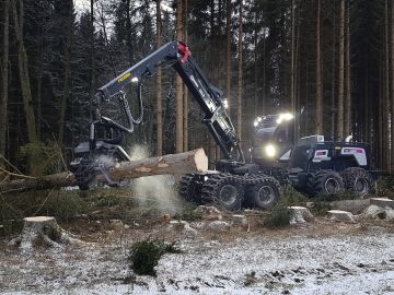 Kiinnostus Logsetin järeää hybridiharvesteria kohtaan on kasvanut eri puolilla maailmaa.  