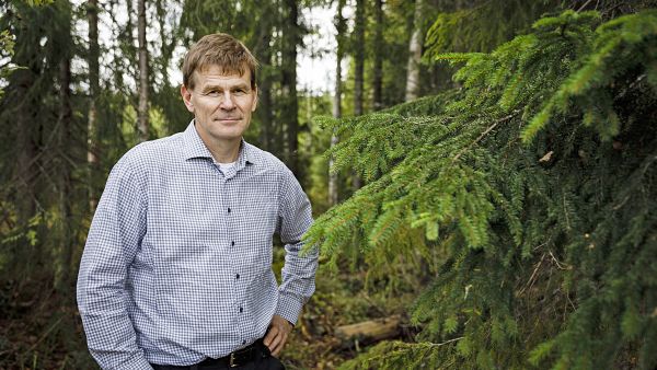 Ruotsin metsäkeskuksen johtaja Herman Sundqvist on itsekin metsänomistaja ja on aktiivisesti ottanut osaa metsäkeskusteluihin liki kolmekymmentä vuotta. (Kuvaaja: Seppo Samuli)