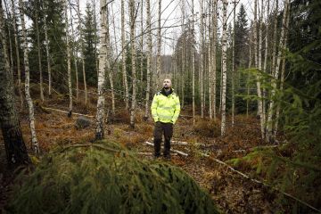 Metsänhoitoyhdistys Uudenmaan metsäasiantuntijan Lauri Lappalainen kertoo sekametsän hoidosta.