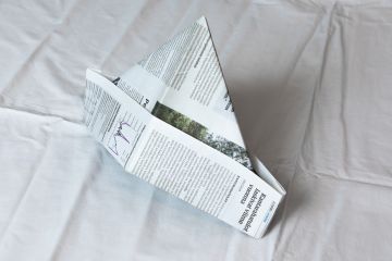 Juhlat tulossa mutta asu puuttuu Taittele Metsälehdestä hattu. (Kuvaaja: Heikki Hurme)