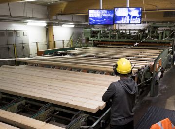 Sahoille on kertynyt investointivelkaa ja koronasuhdanne on laukaissut investointisuman. (Kuvaaja: Kai Tirkkonen)