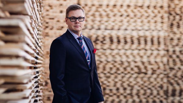 Matti Kylävainio on perheyhtiö Keitele Groupiin kuuluvan sahayhtiö Keitele Timberin toimitusjohtaja. (Kuva Keitele Group)