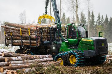 John Deeren uusi H-mallisto sisältää entistä isompia ajokoneita.