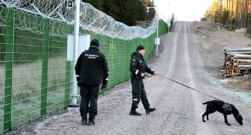 Imatralla valmista esteaitaa on kolme kilometriä. Tällä pilottiaidalla on testattu suunnitelmia, rakentamista, aikatauluja ja rahoitusta.  (Kuvaaja: Jussi Nukari)