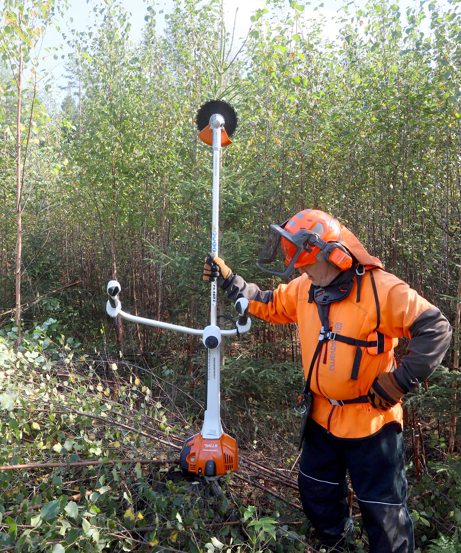 Kokeilussa Stihl FS 460 – suosikkiraivurin uusi versio ilahdutti ja ärsytti
