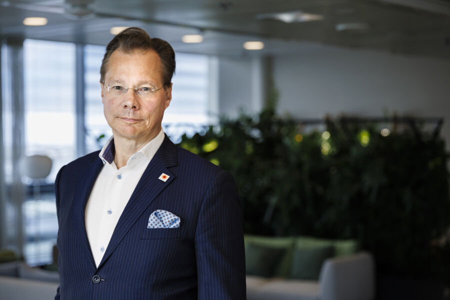 Hans Sohlström kuittaa puheet VEnäjän-puun tuonnin uudelleenalkamisesta ennenaikaisiksi. (Kuva: Seppo Samuli)