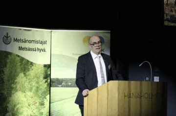 Mikko Tiirolan mukaan metsävähennyksen korotus ja lunastuslain uudistus ovat MTK:n vuosikymmenen mittaisen ammattimaisen edunvalvonnan tulosta. (Kuva: MTK)