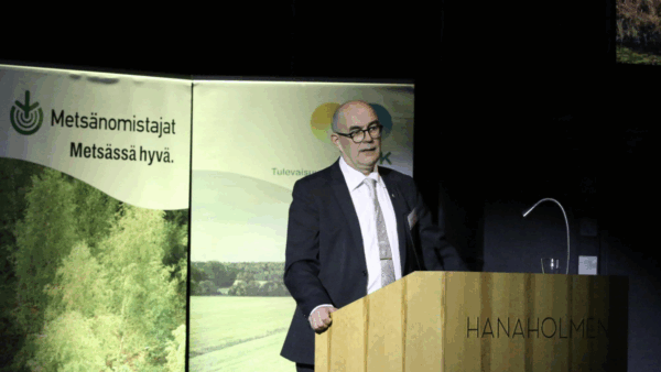 Mikko Tiirolan mukaan metsävähennyksen korotus ja lunastuslain uudistus ovat MTK:n vuosikymmenen mittaisen ammattimaisen edunvalvonnan tulosta. (Kuva: MTK)