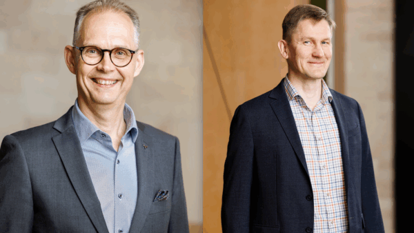 Uudeksi tehtaanjohtajaksi Kemissä on nimitetty Ari-Pekka Vanamo (vas.), samalla nykyinen johtaja Pekka Kittilä siirtyy tehtaan tekniseksi johtajaksi. (Kuvat: Metsä Group)