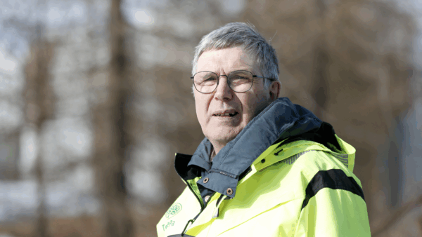 Metsäpalvelutyönantajat ry:n hallituksen puheenjohtaja Jukka Koivumäki haluaa tiedot Suomen metsäpalveluyrityksistä ja niiden työntekijöistä yhteen paikkaan. (Kuva: Sami Karppinen)