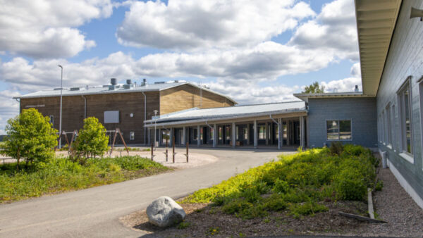 Myrskylään Uudellemaalle valmistui vuonna 2021 puurakenteinen koulu ja liikuntahalli. (Kuvaaja: Aalto-yliopisto)
