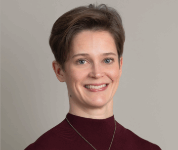 Mroué siirtyy Metsä Groupille pientalorakennusyhtiö Denin markkinointi-, viestintä- ja vastuullisuusjohtajan tehtävästä. 