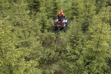 Jos mönkijää on metsätalouskäytössä, kulut vähennetään pääsääntöisesti käyttötuntien perusteella laskettuna osuutena kokonaiskuluista. (Kuvaaja: Sami Karppinen)