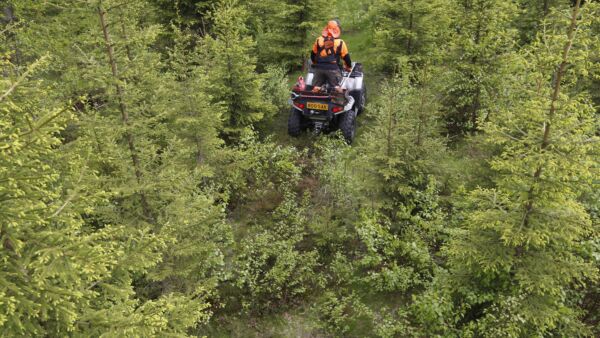 Jos mönkijää on metsätalouskäytössä, kulut vähennetään pääsääntöisesti käyttötuntien perusteella laskettuna osuutena kokonaiskuluista. (Kuvaaja: Sami Karppinen)