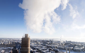 Helen luopui kivihiilen käytöstä keväällä 2025, kun Salmisaaren hiilivoimalaitos sammui viimeistä kertaa. Lämmön tuotanto jatkuu Salmisaaressa biomassan avulla. (Kuva: LEHTIKUVA / RONI REKOMAA)