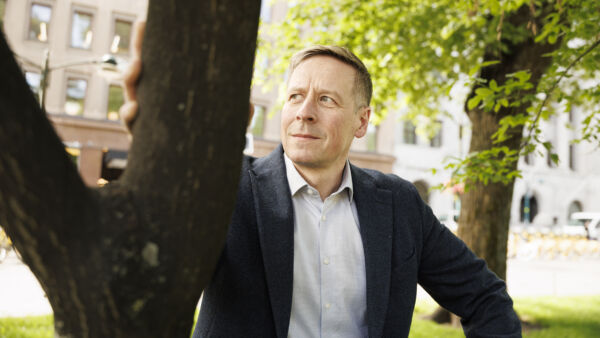 Iivari Mononen -konsernin metsäjohtajaksi siirtyminen on Janne Partaselle paluu juurille.  (Kuvaaja: Seppo Samuli)
