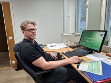 Pauli Rintala on vetänyt tänä keväänä puukauppawebinaareja metsänomistajille. 