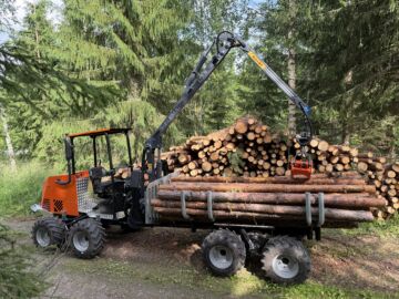 Sosiaali- ja terveysministeriö vaatii Logbulletin kuormatilan etuosan sermin korottamista ohjaaman yläreunan tasolle yltäväksi. Valmistajan mukaan korotus tekisi koneesta nykyistä vaarallisemman.  (Kuvaaja: Pekka Syvänen)